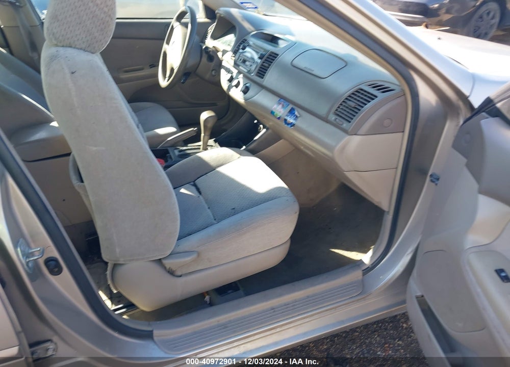 2004 TOYOTA CAMRY LE VIN: 4T1BE32K74U894938