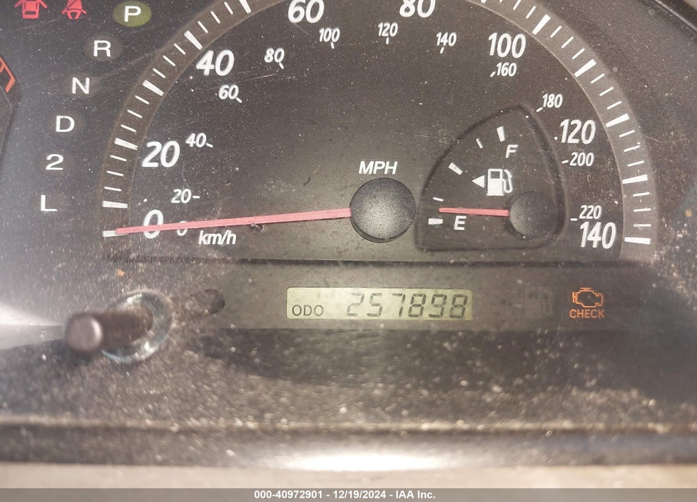2004 TOYOTA CAMRY LE VIN: 4T1BE32K74U894938