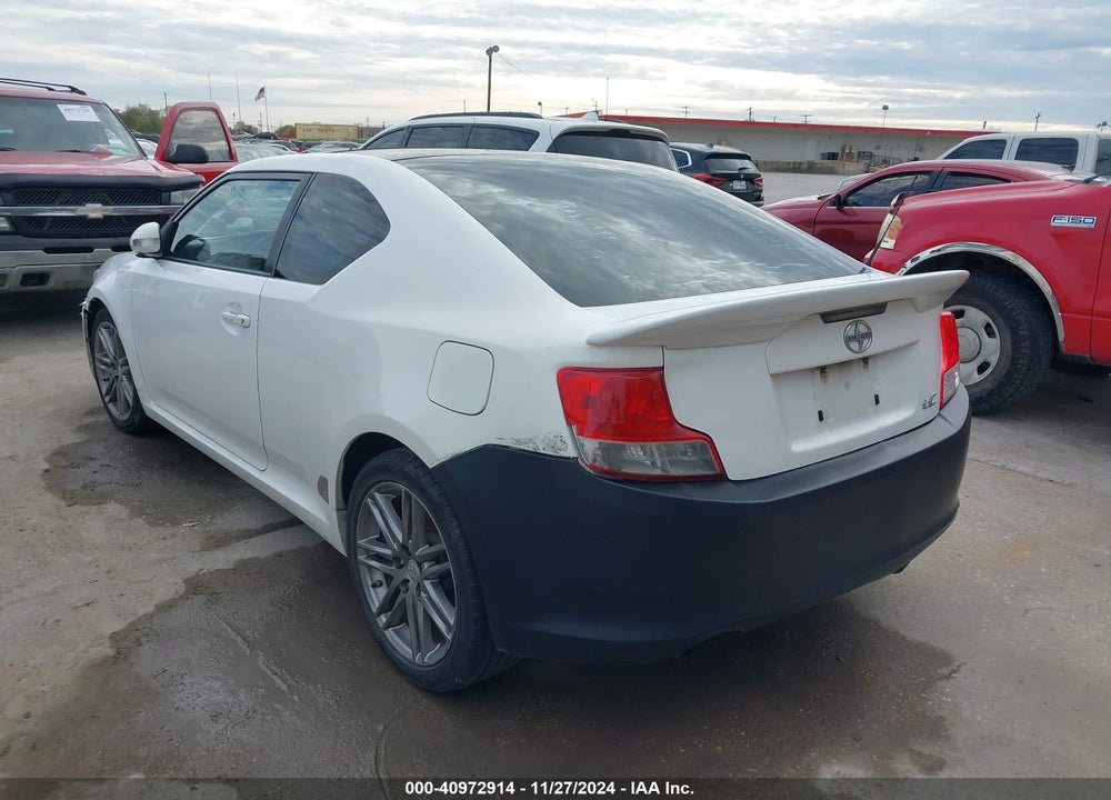 2011 SCION TC VIN: JTKJF5C75B3011112