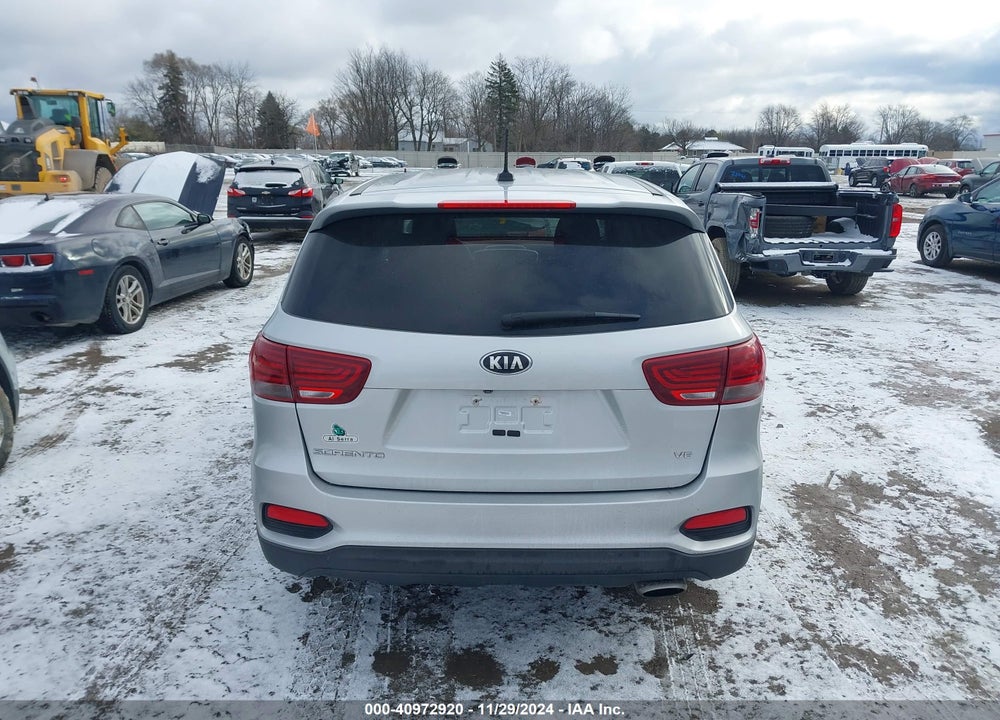 2020 KIA SORENTO 3.3L LX VIN: 5XYPG4A57LG632987