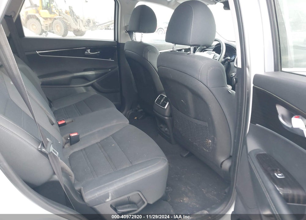 2020 KIA SORENTO 3.3L LX VIN: 5XYPG4A57LG632987