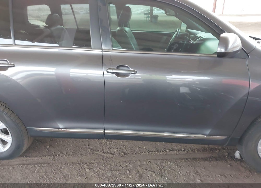 2011 TOYOTA HIGHLANDER SE V6 VIN: 5TDZK3EHXBS047389