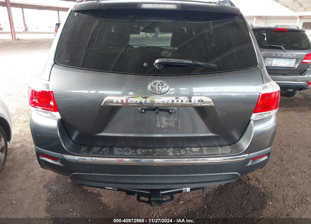 2011 TOYOTA HIGHLANDER SE V6 VIN: 5TDZK3EHXBS047389