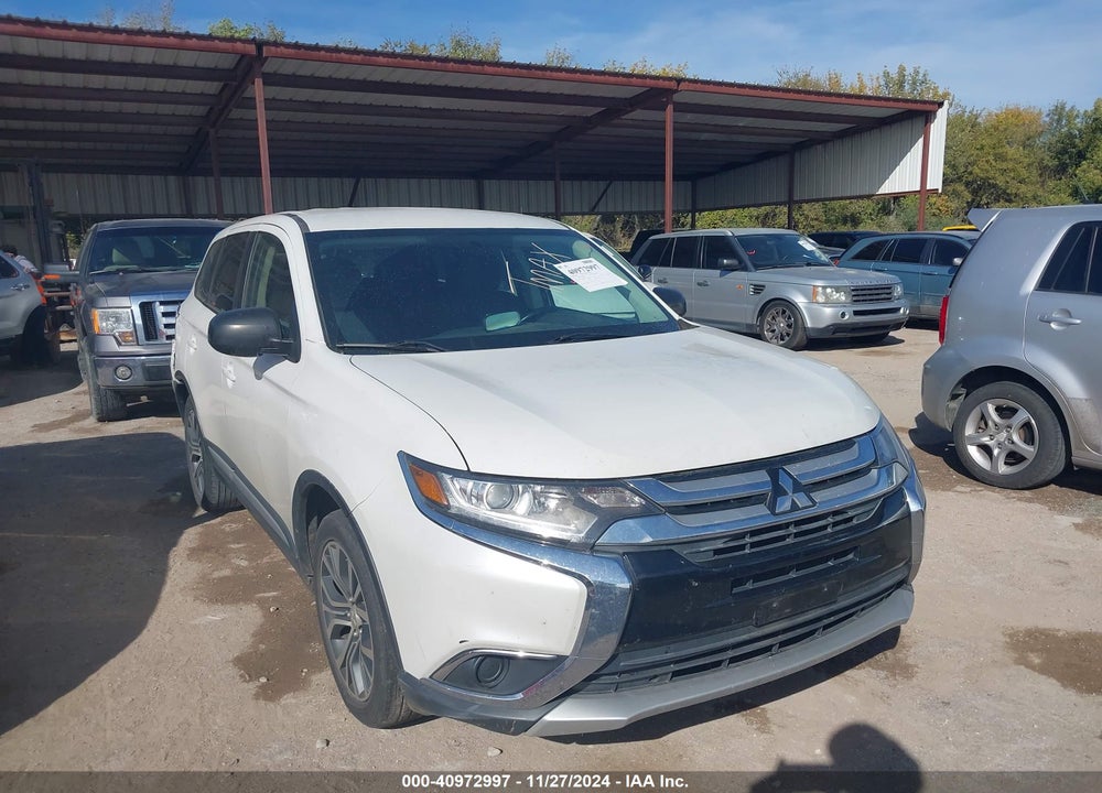 2017 MITSUBISHI OUTLANDER ES VIN: JA4AD2A39HZ044268