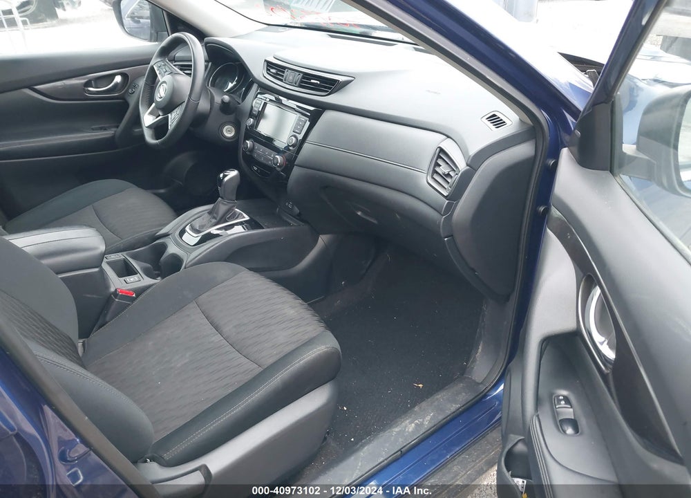 2019 NISSAN ROGUE S VIN: 5N1AT2MT2KC801702