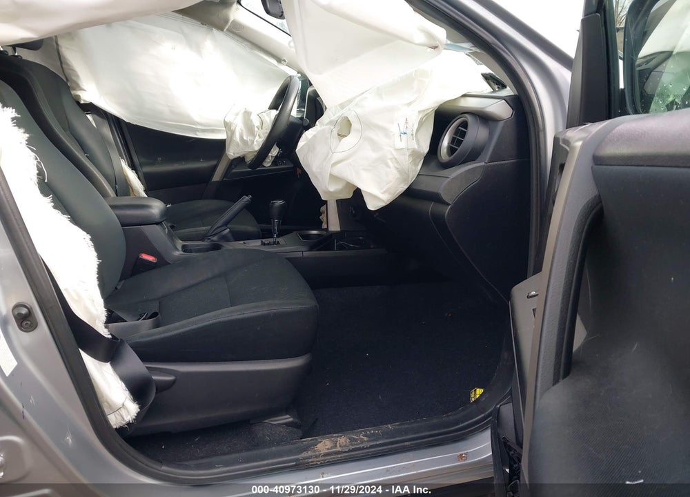 2017 TOYOTA RAV4 LE VIN: 2T3BFREVXHW631605