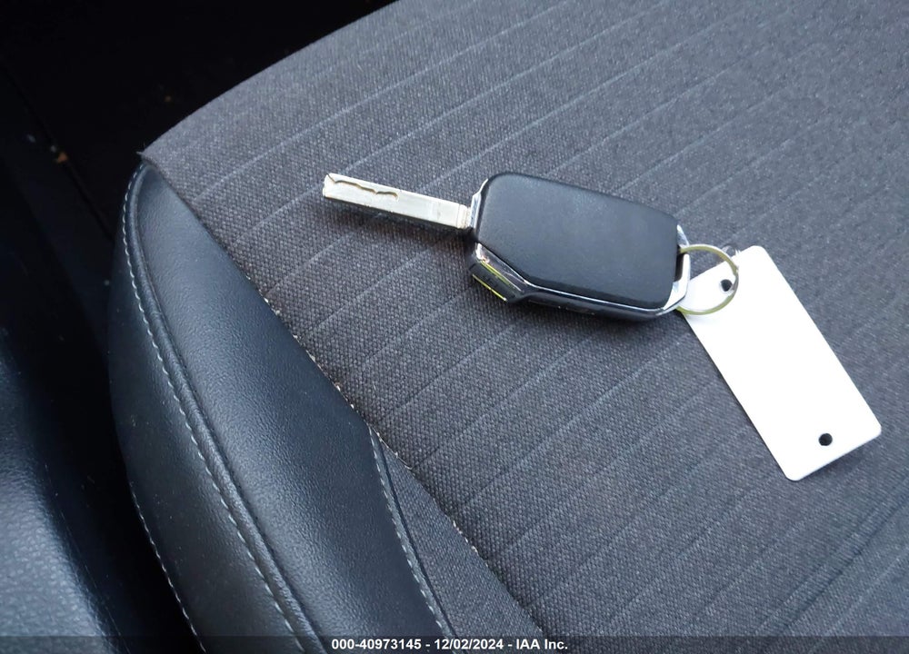 2021 KIA SELTOS S VIN: KNDEUCAA2M7042525