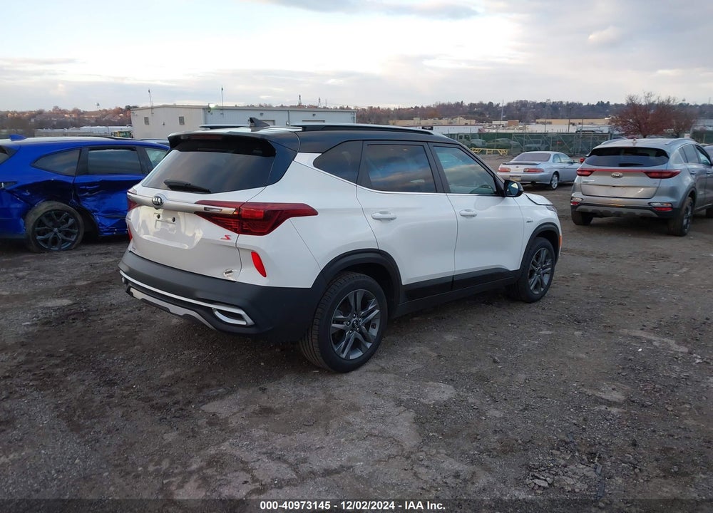 2021 KIA SELTOS S VIN: KNDEUCAA2M7042525