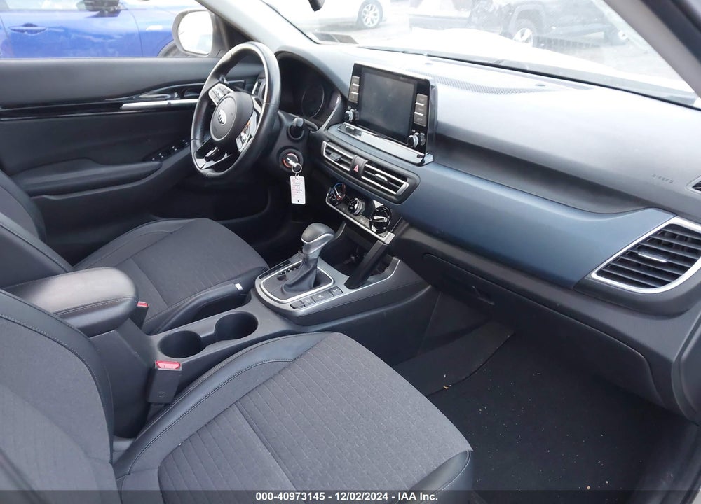 2021 KIA SELTOS S VIN: KNDEUCAA2M7042525