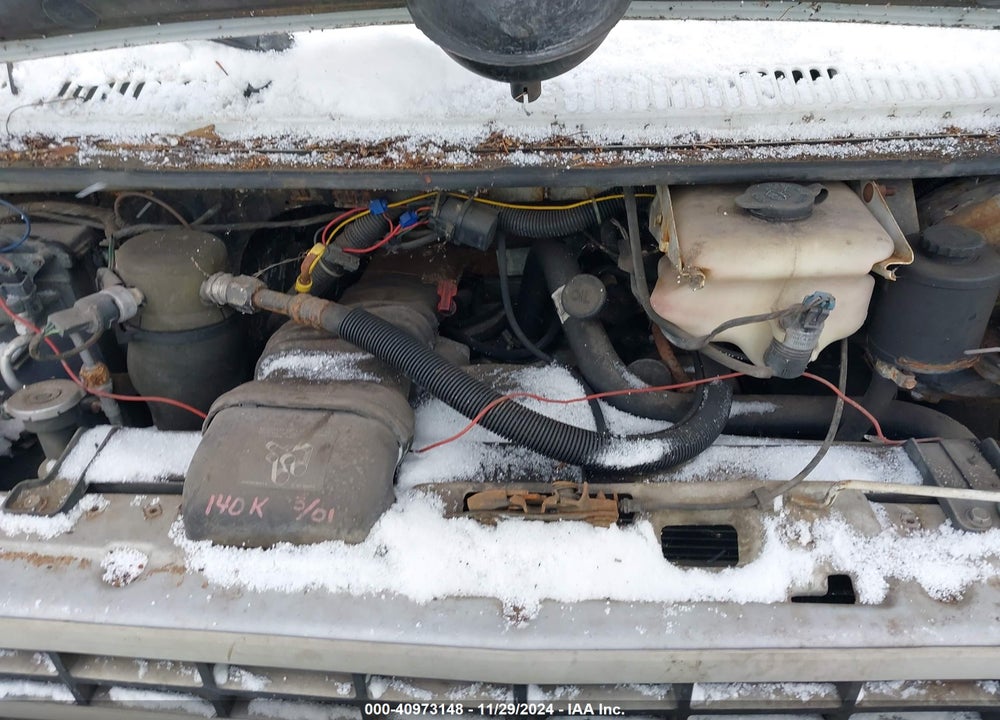 1992 CHEVROLET G30 VIN: 1GCGG35K8N7131682