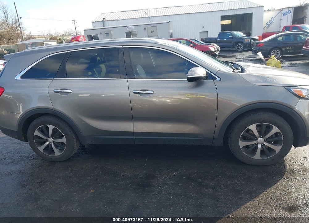2016 KIA SORENTO 3.3L EX VIN: 5XYPH4A58GG152055