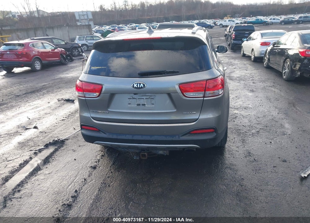 2016 KIA SORENTO 3.3L EX VIN: 5XYPH4A58GG152055