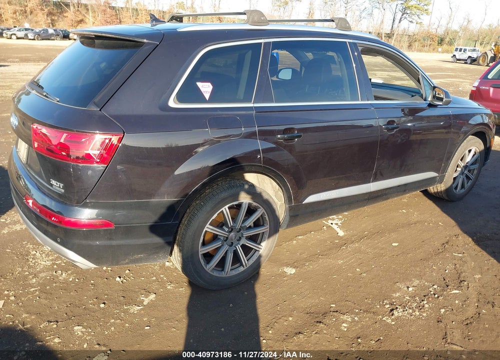 2018 AUDI Q7 3.0T PREMIUM VIN: WA1LAAF78JD037810