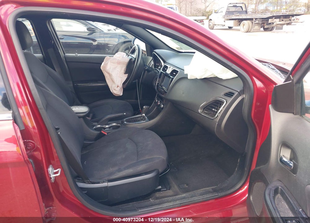 2014 CHRYSLER 200 LX VIN: 1C3CCBAB8EN121857