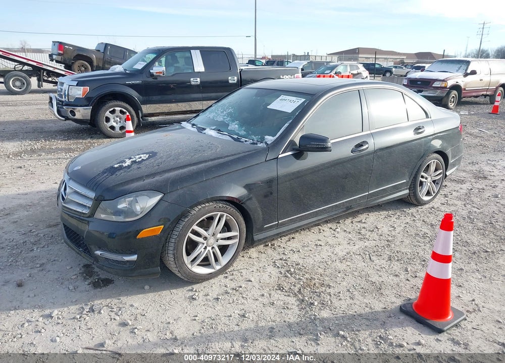 2012 MERCEDES-BENZ C 300 LUXURY 4MATIC/SPORT 4MATIC VIN: WDDGF8BBXCR203235