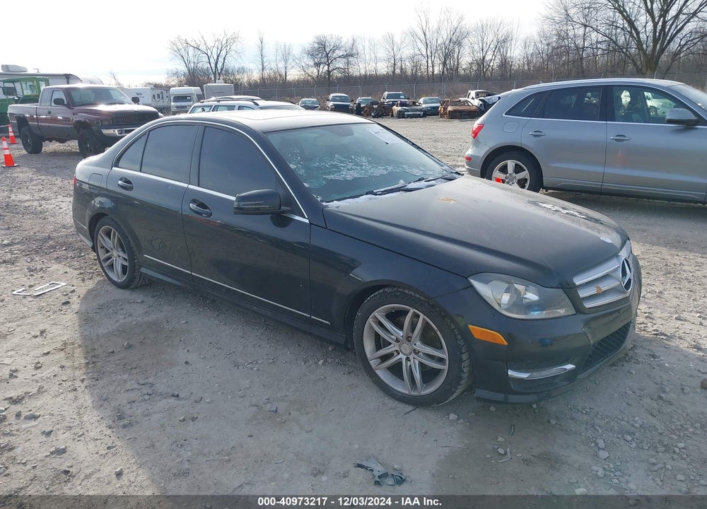 2012 MERCEDES-BENZ C 300 LUXURY 4MATIC/SPORT 4MATIC VIN: WDDGF8BBXCR203235