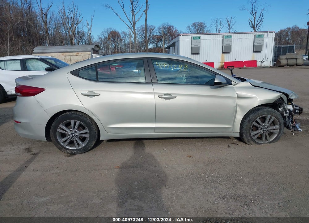 2017 HYUNDAI ELANTRA SE VIN: KMHD84LFXHU099640