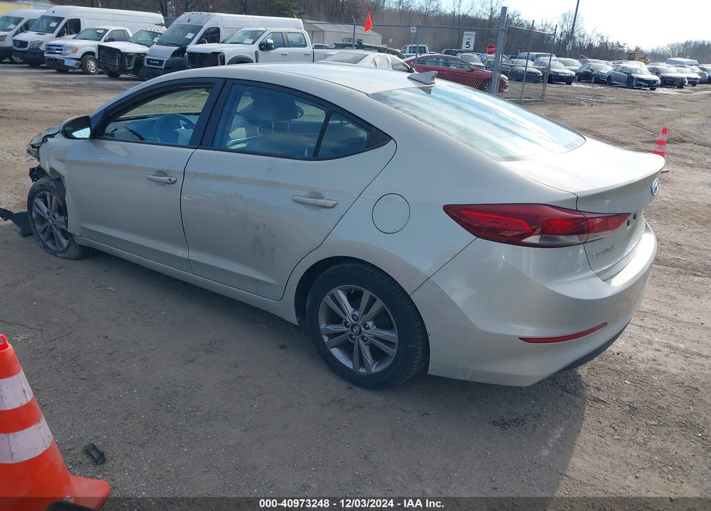 2017 HYUNDAI ELANTRA SE VIN: KMHD84LFXHU099640
