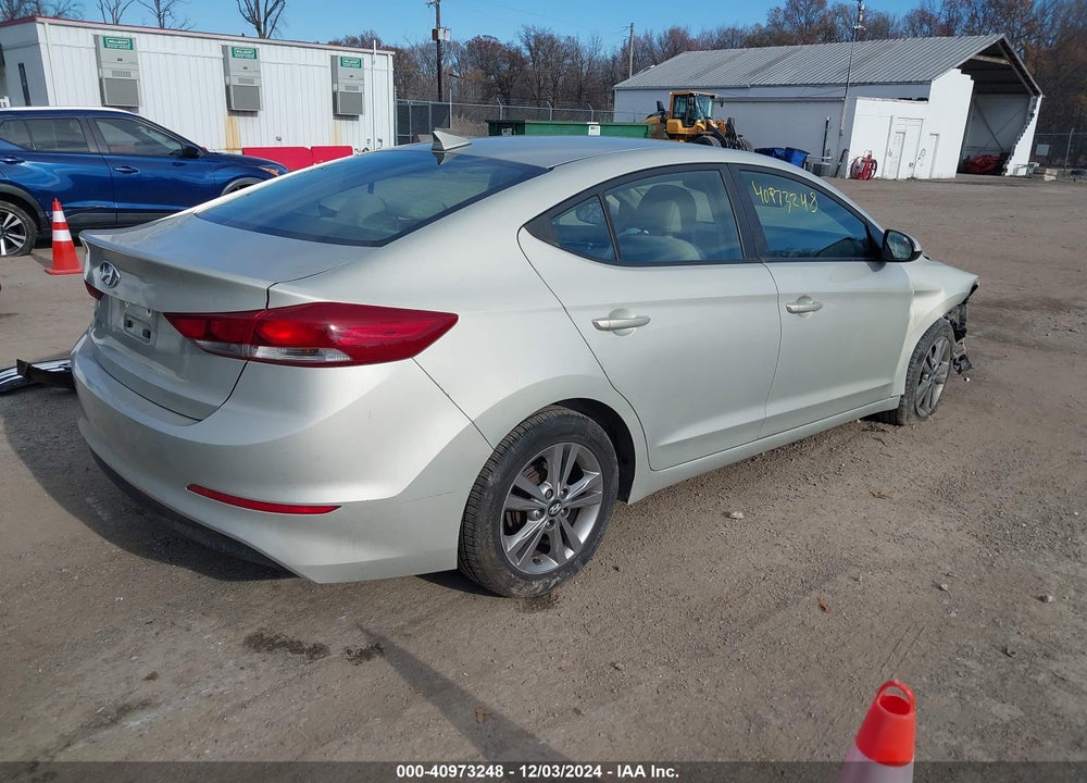 2017 HYUNDAI ELANTRA SE VIN: KMHD84LFXHU099640