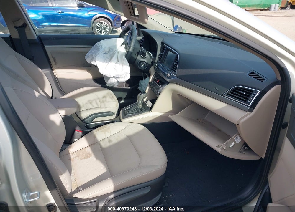 2017 HYUNDAI ELANTRA SE VIN: KMHD84LFXHU099640