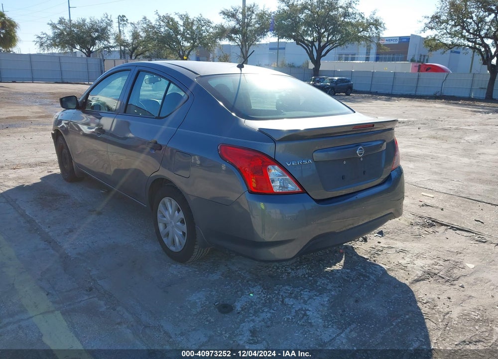 2017 NISSAN VERSA 1.6 S+ VIN: 3N1CN7AP6HL823004