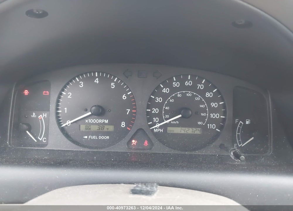 2002 TOYOTA COROLLA LE VIN: 2T1BR12E12C528832