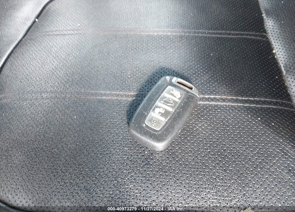 2013 HYUNDAI TUCSON LIMITED VIN: KM8JUCAC7DU623225