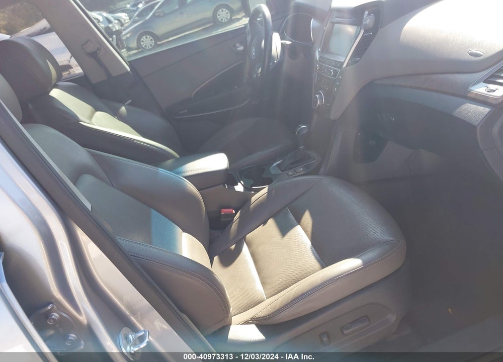 2017 HYUNDAI SANTA FE LIMITED ULTIMATE VIN: KM8SR4HF0HU216025