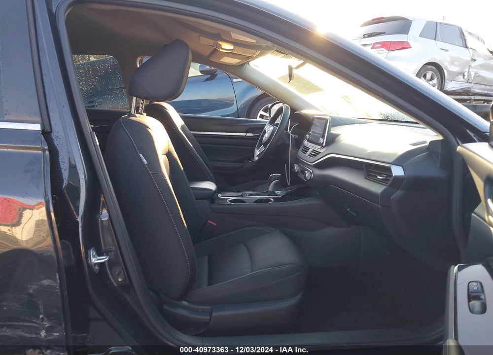 2021 NISSAN ALTIMA SV FWD VIN: 1N4BL4DV6MN405002