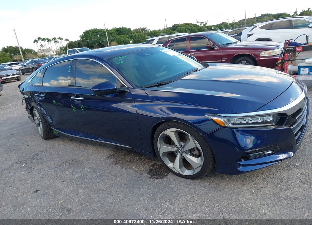 2018 HONDA ACCORD VIN: 1HGCV1F93JA041892