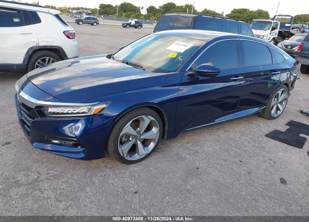 2018 HONDA ACCORD VIN: 1HGCV1F93JA041892