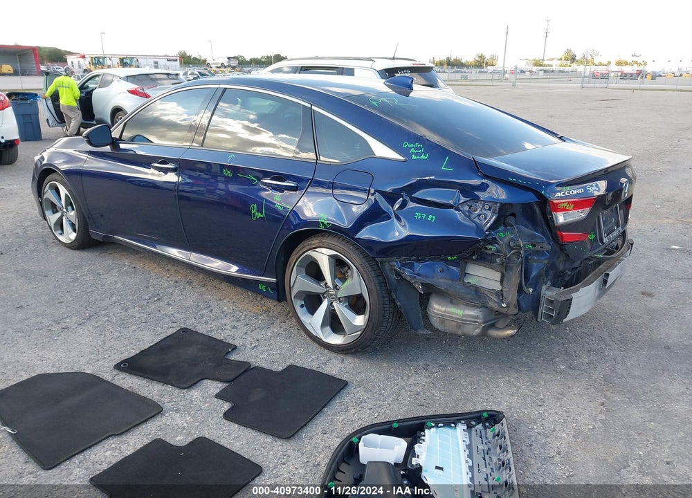 2018 HONDA ACCORD VIN: 1HGCV1F93JA041892