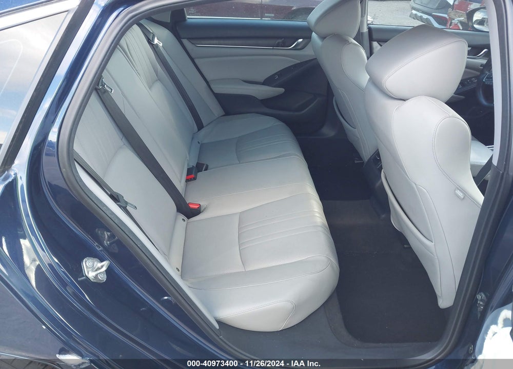 2018 HONDA ACCORD VIN: 1HGCV1F93JA041892