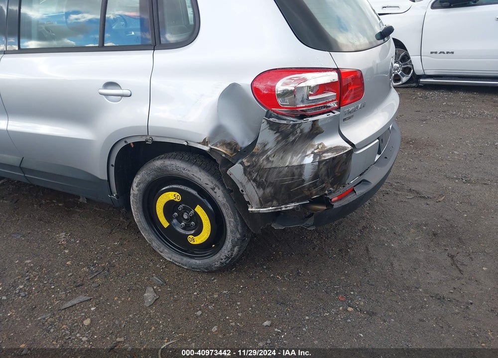 2017 VOLKSWAGEN TIGUAN 2.0T S VIN: WVGBV7AX6HK047771