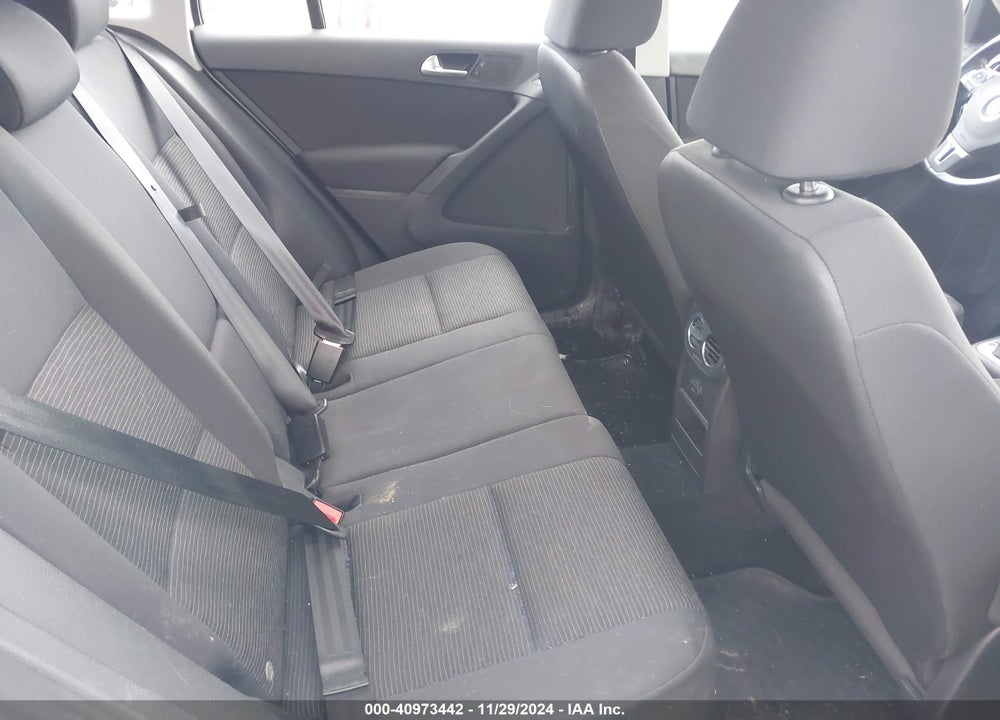 2017 VOLKSWAGEN TIGUAN 2.0T S VIN: WVGBV7AX6HK047771