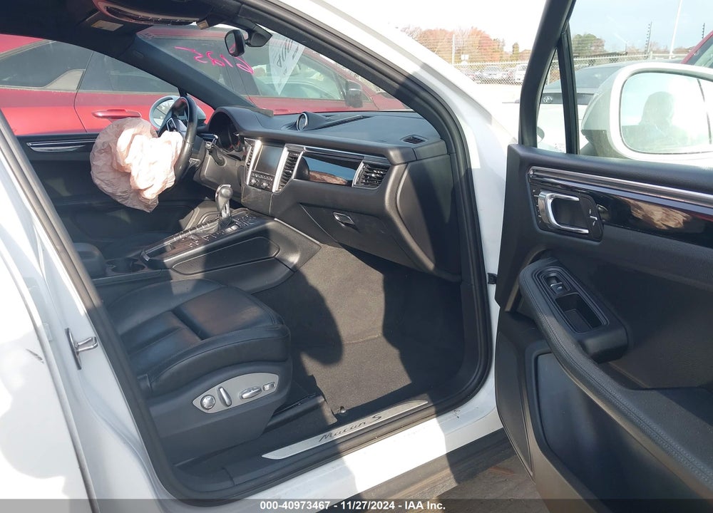 2015 PORSCHE MACAN S VIN: WP1AB2A55FLB56125