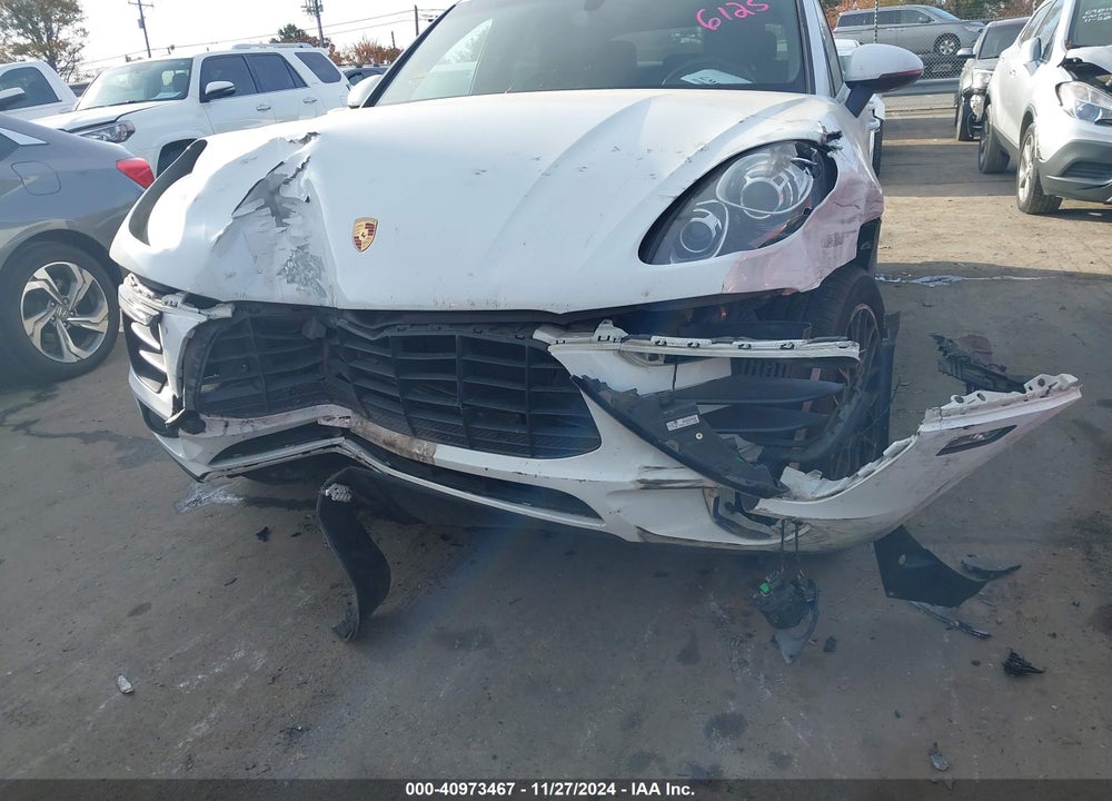 2015 PORSCHE MACAN S VIN: WP1AB2A55FLB56125