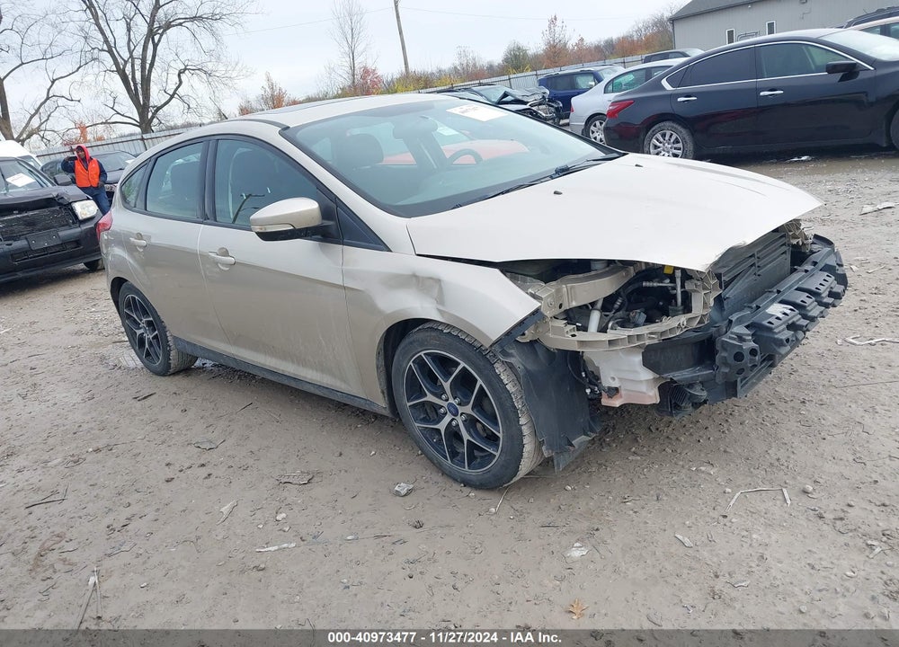 2017 FORD FOCUS SEL VIN: 1FADP3M29HL213779
