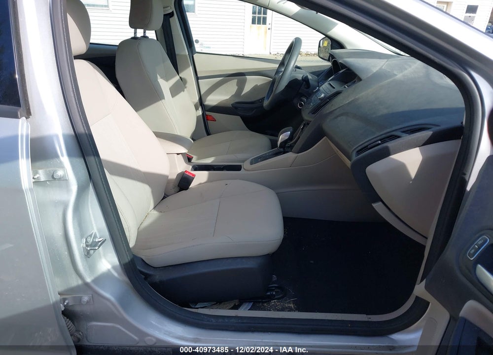 2017 FORD FOCUS SE VIN: 1FADP3K2XHL229007