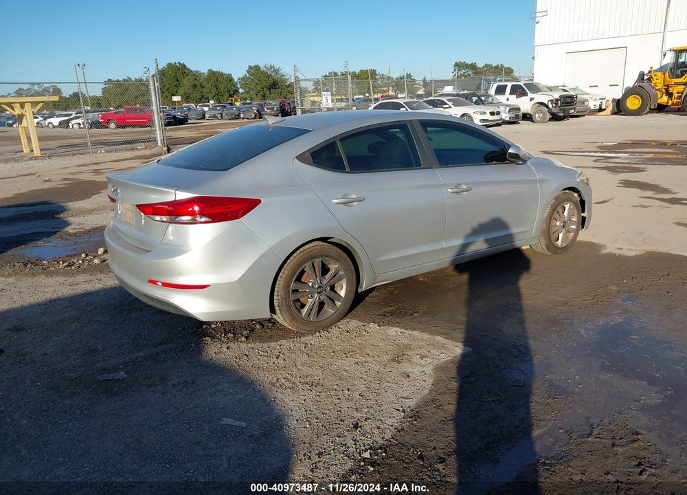 2017 HYUNDAI ELANTRA SE VIN: 5NPD84LF5HH007252