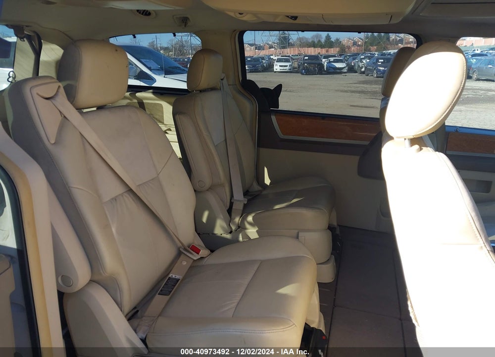 2008 CHRYSLER TOWN & COUNTRY LIMITED VIN: 2A8HR64X98R826214