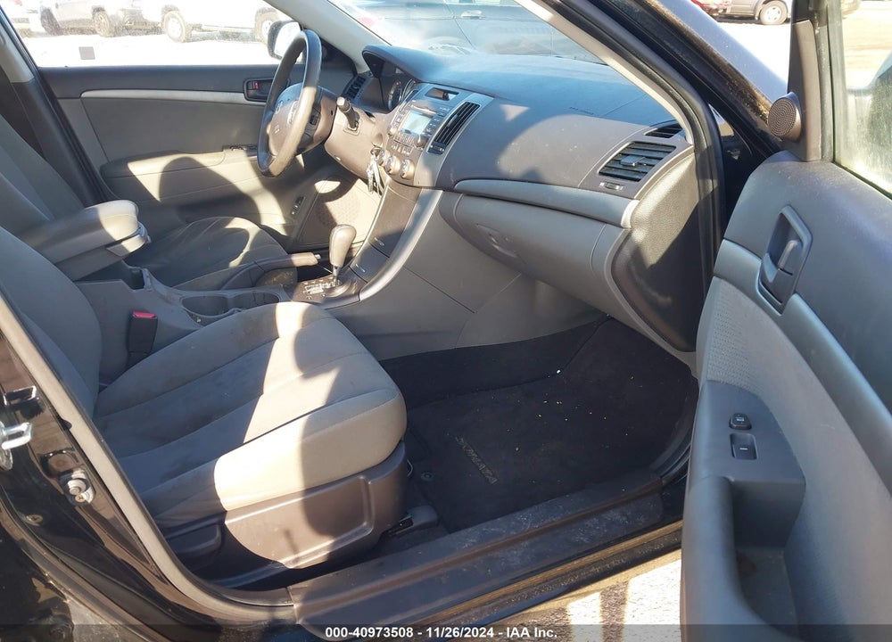 2009 HYUNDAI SONATA GLS VIN: 5NPET46C39H499950