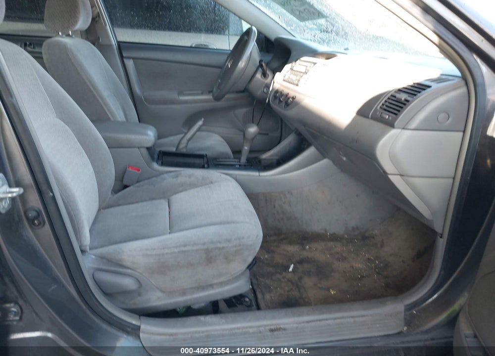 2002 TOYOTA CAMRY LE VIN: 4T1BE32K62U592649