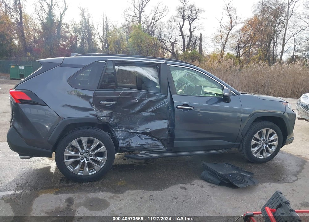 2019 TOYOTA RAV4 LIMITED VIN: JTMN1RFV6KD028150