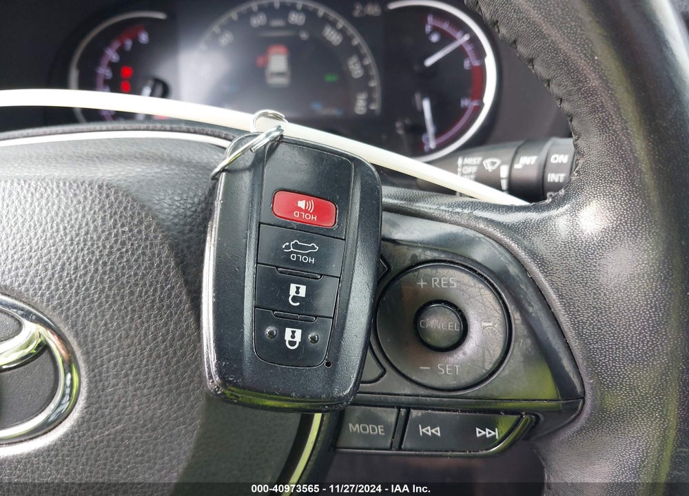 2019 TOYOTA RAV4 LIMITED VIN: JTMN1RFV6KD028150