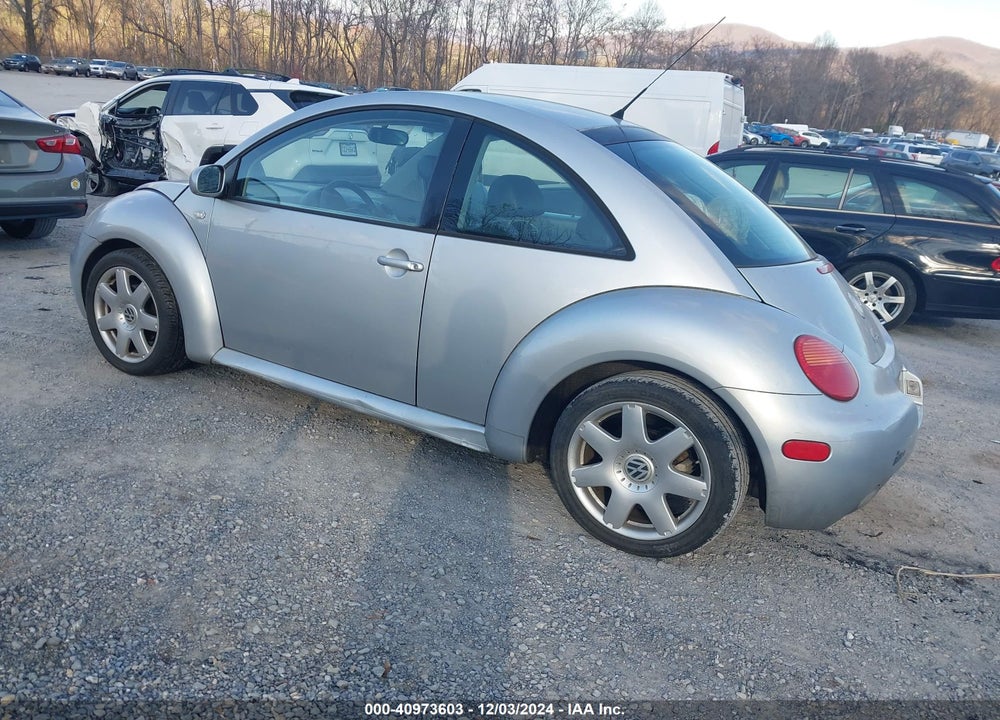 2002 VOLKSWAGEN NEW BEETLE GLX VIN: 3VWDD21C32M457585