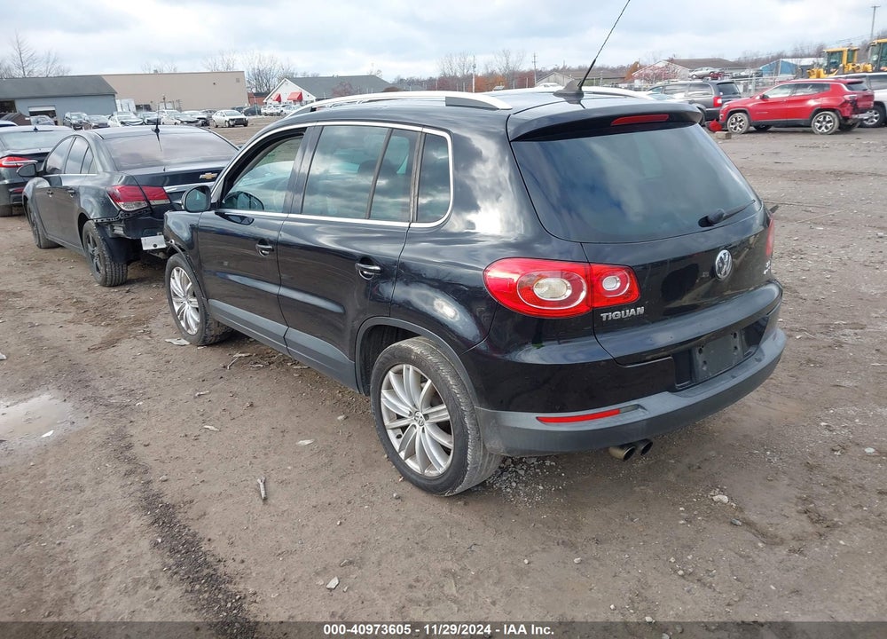 2010 VOLKSWAGEN TIGUAN SEL VIN: WVGBV7AX9AW526894
