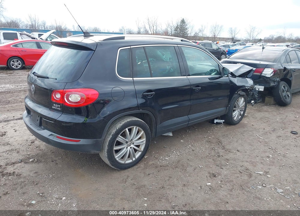 2010 VOLKSWAGEN TIGUAN SEL VIN: WVGBV7AX9AW526894