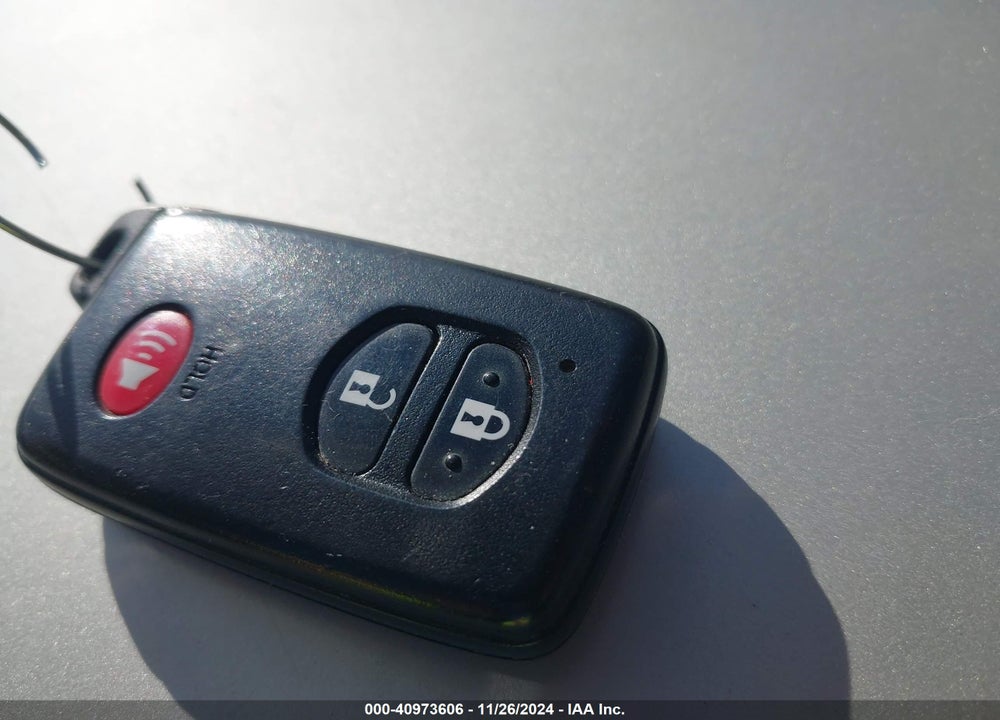 2011 TOYOTA PRIUS TWO VIN: JTDKN3DU4B0282963