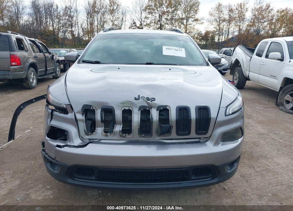 2018 JEEP CHEROKEE LATITUDE 4X4 VIN: 1C4PJMCX7JD507936